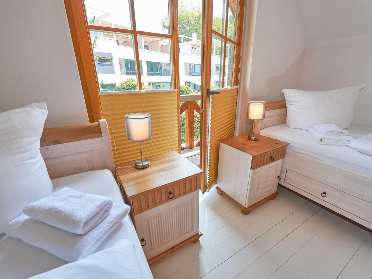 Strandschloesschen Sellin - Haushaelfte 4 Bagian luar foto